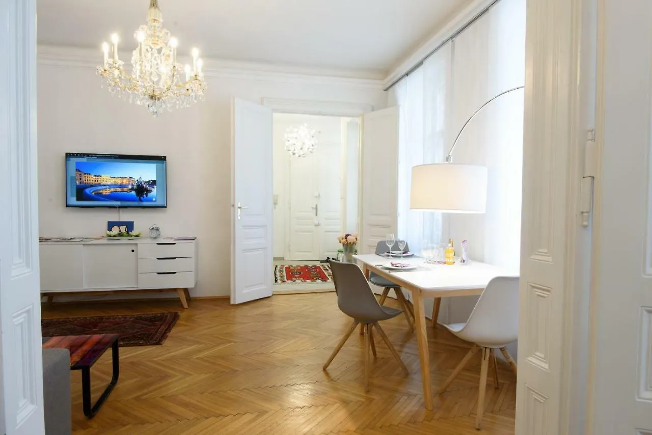 City Apartment Viena 0*,